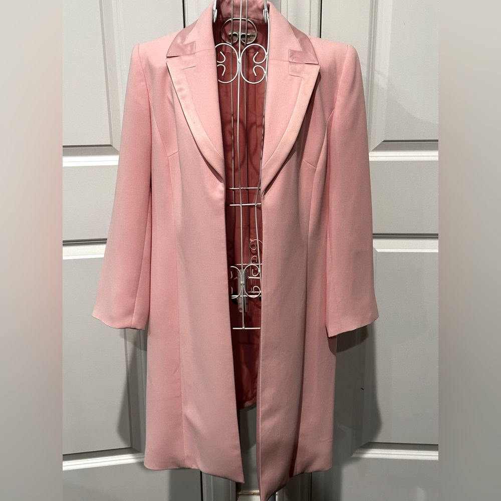 Long Amanda Smith Suit jacket. Pink, size medium